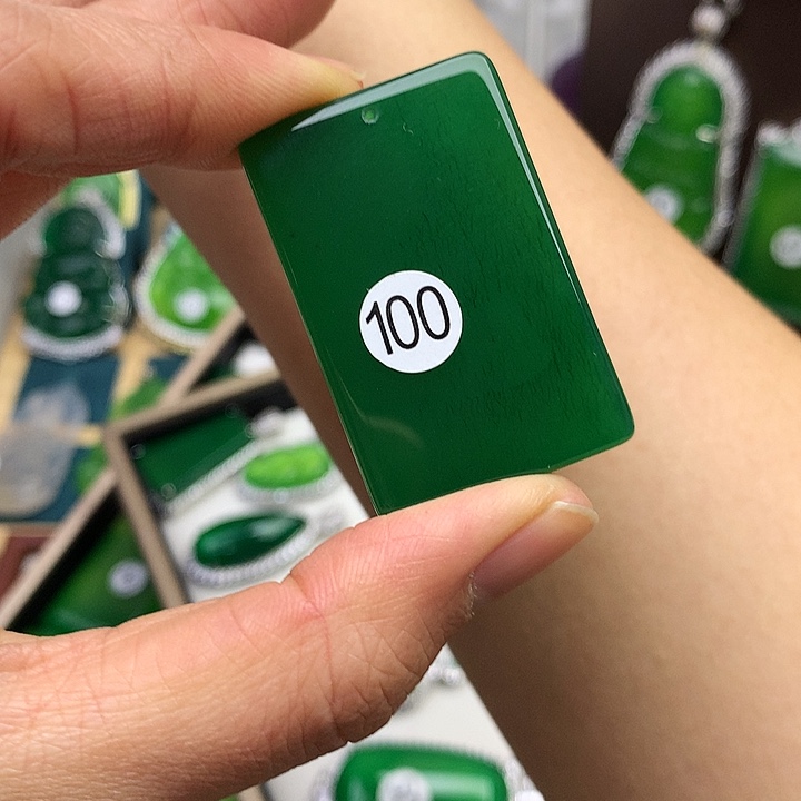 玛瑙/玉髓未镶嵌吊坠