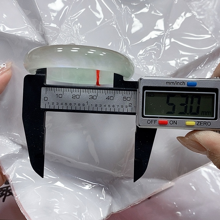 壹***、翡翠手镯未镶嵌114. 链接加2去拍