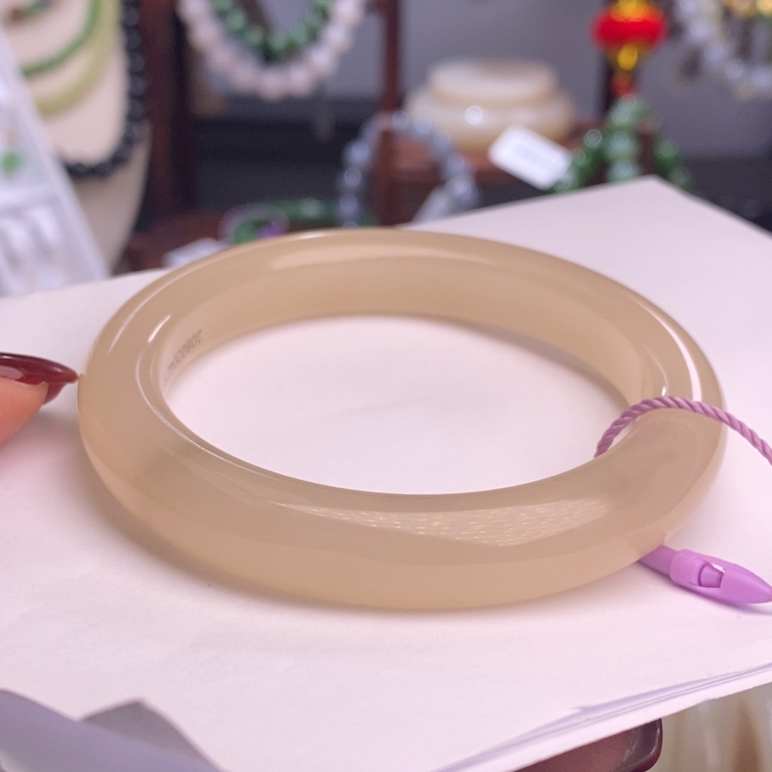 和田玉孤品清货价老矿料油膏料红粉手镯56未镶嵌