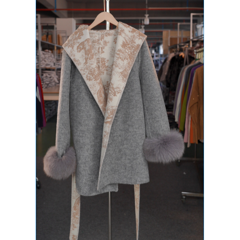 1502气质显瘦百搭洋气款外套