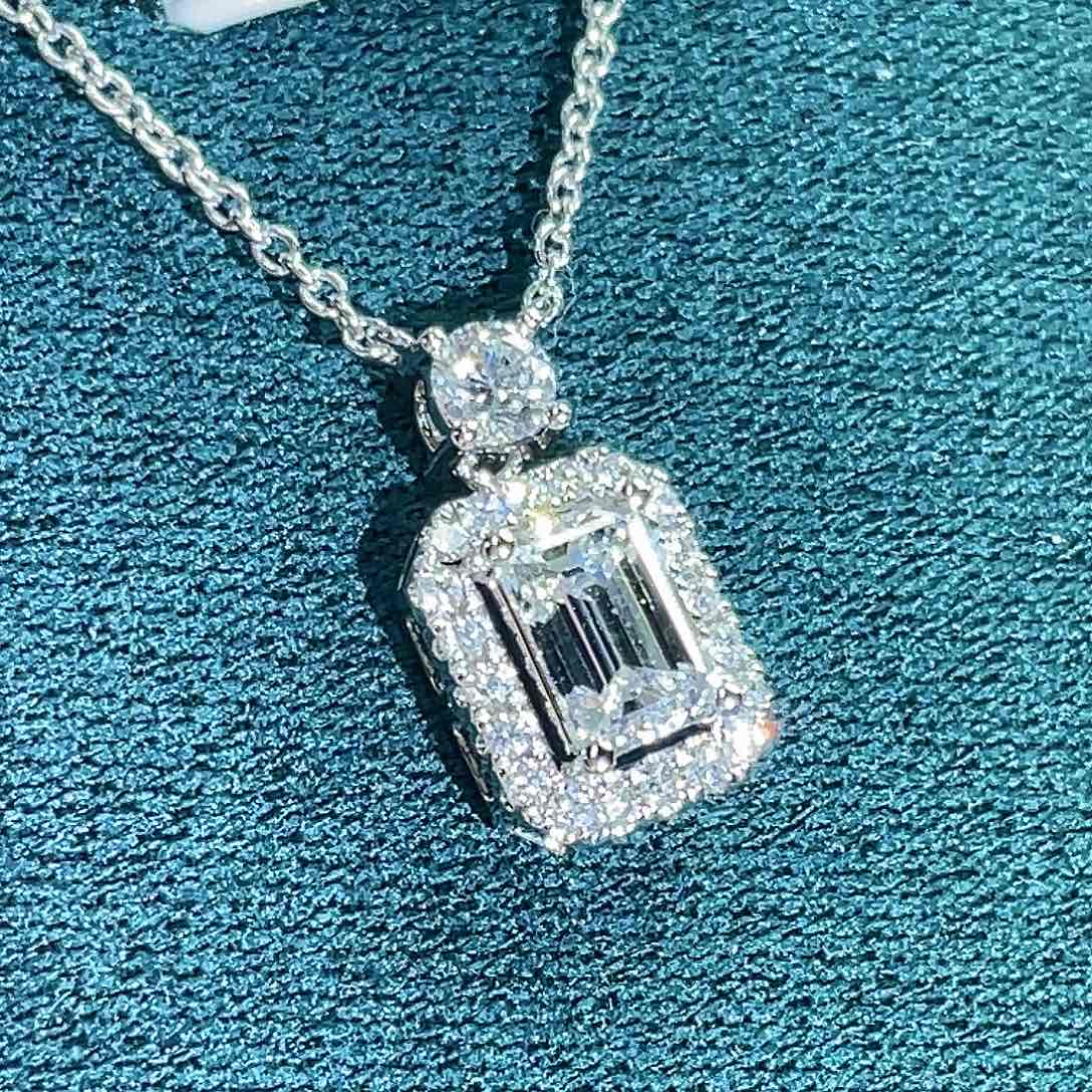 18K金镶嵌实验室培育钻石香水瓶项链