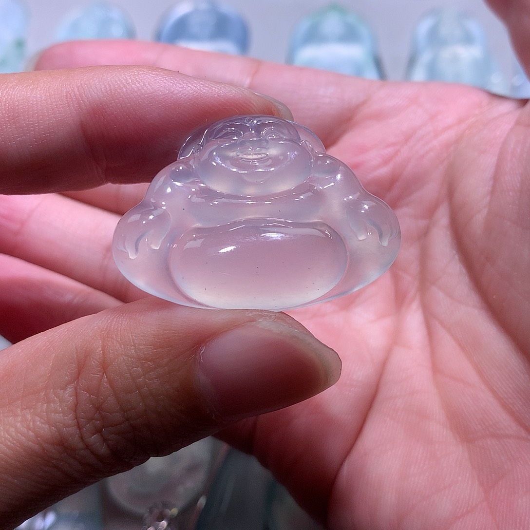 翡翠颈饰未镶嵌佛