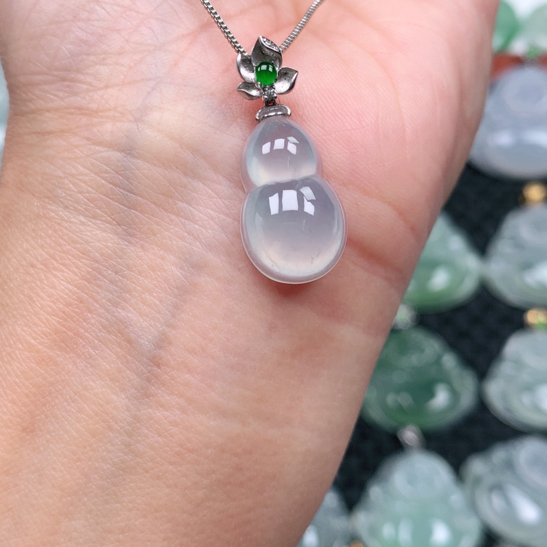 翡翠吊坠(不含链)18K金镶嵌