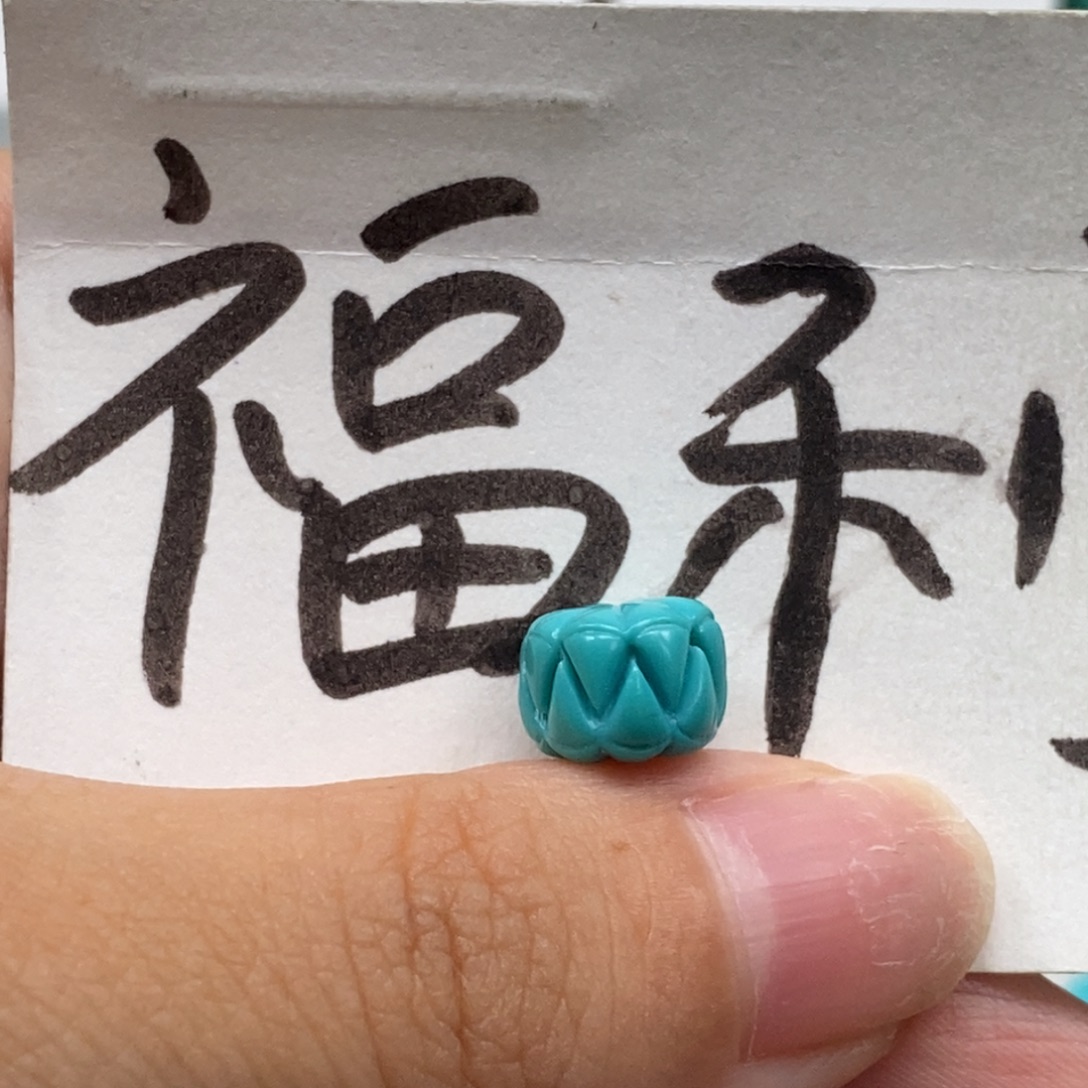未镶嵌绿松石颈饰
