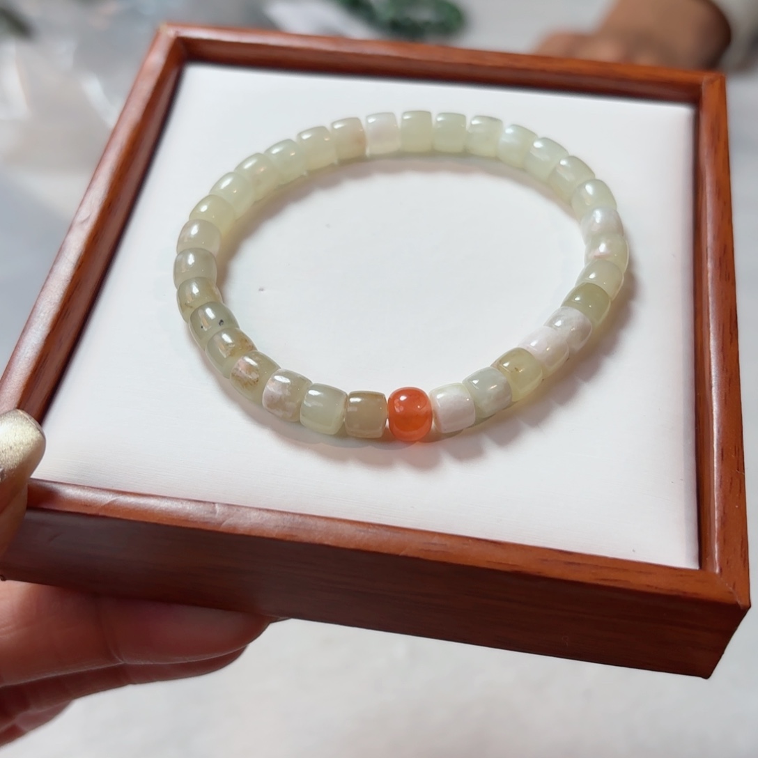 和田玉手链未镶嵌