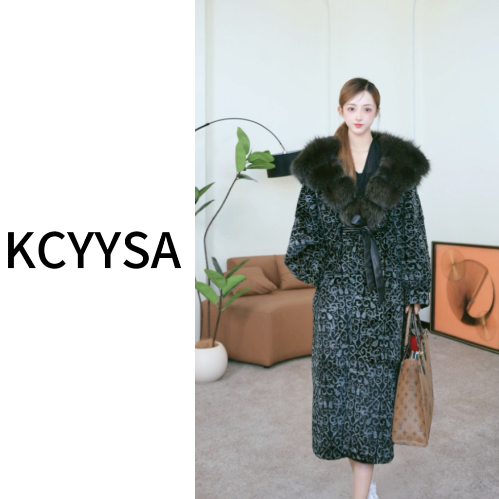 KCYYSA新款原创设计师款进口雪兔狐狸皮毛一体外套YYQ5BB66038-S