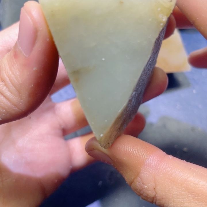 和田玉未镶嵌珠宝半成品