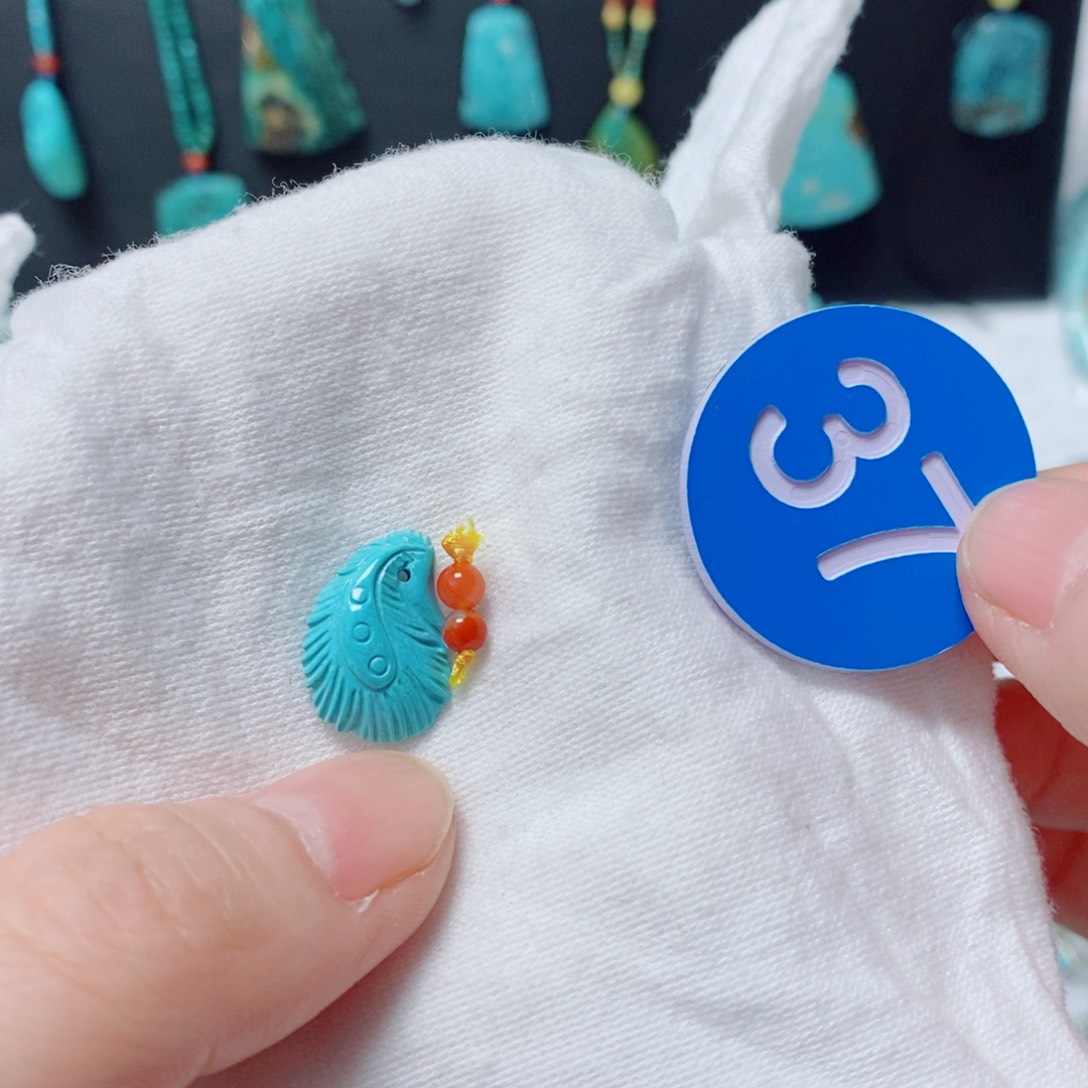 南红玛瑙未镶嵌珠宝奇石