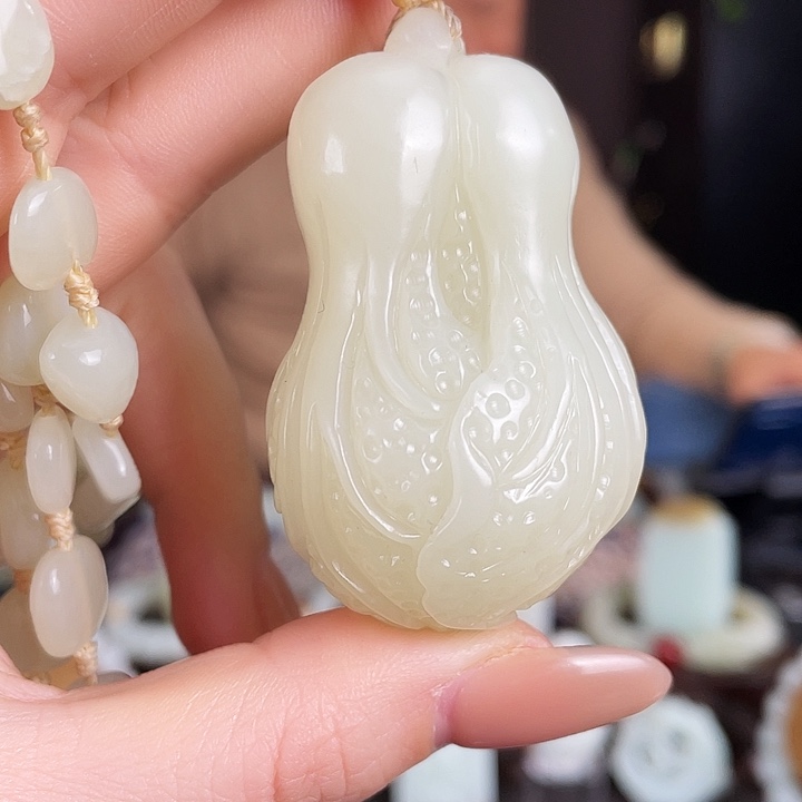 和田玉未镶嵌颈饰定制发货