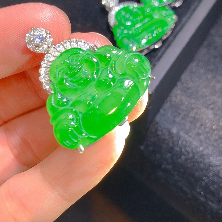 【闪购商品】翡翠颈饰银S925镶嵌翡翠