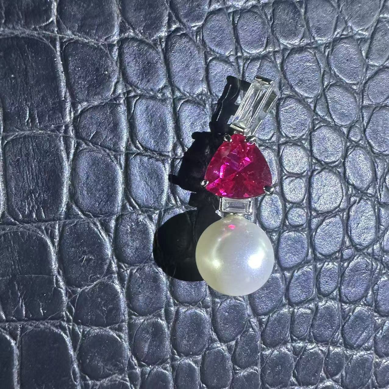 【高端定制】WB-125尚设计吊坠多样性发一件