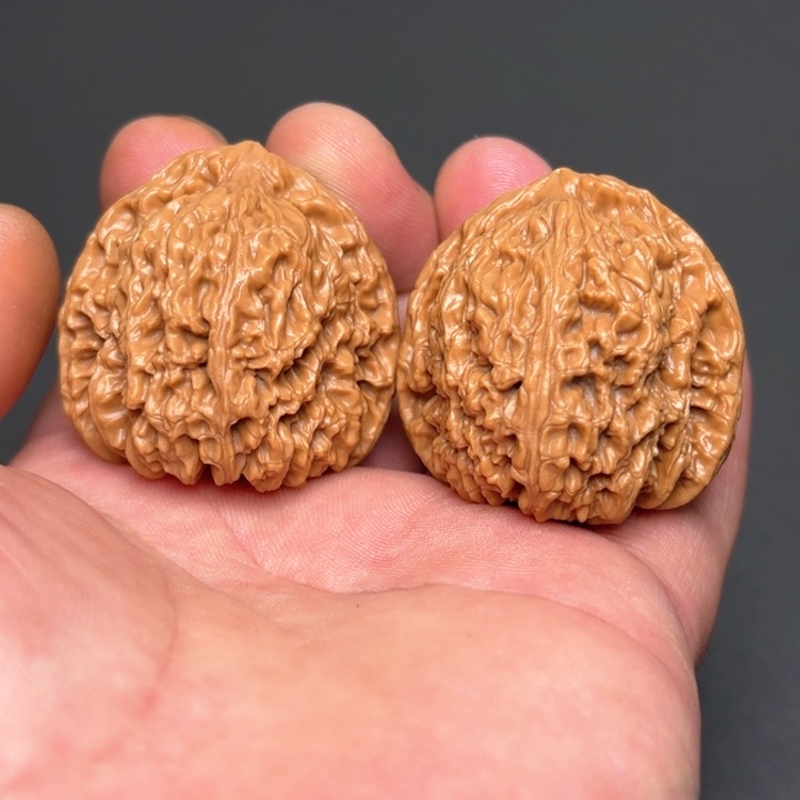 文玩核桃把件南疆石