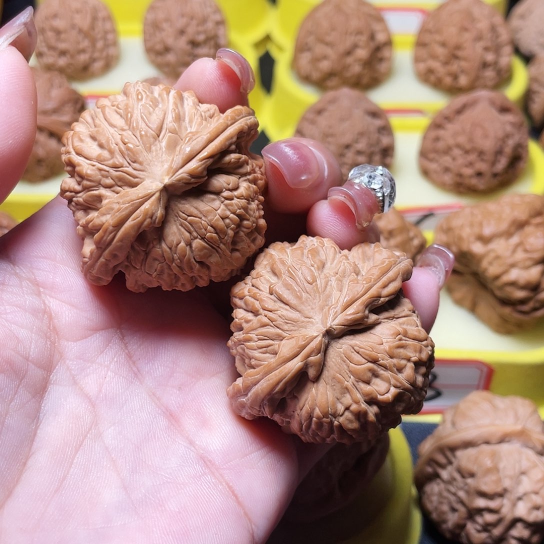 吊坠文玩核桃94号46尺白狮子