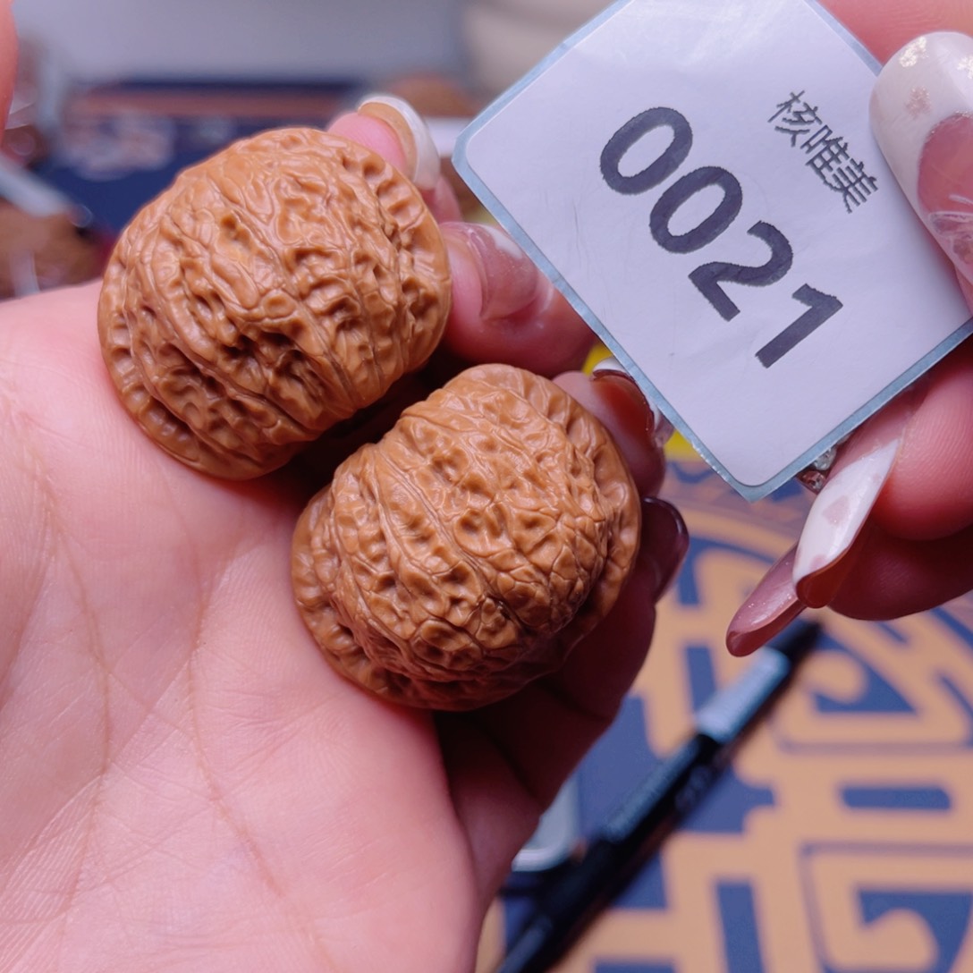 文玩核桃把件乾隆磨34～0021