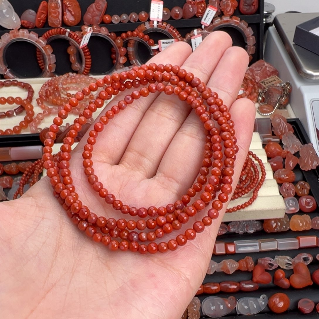 郭***顺南红玛瑙未镶嵌颈饰小米珠多圈卡4+