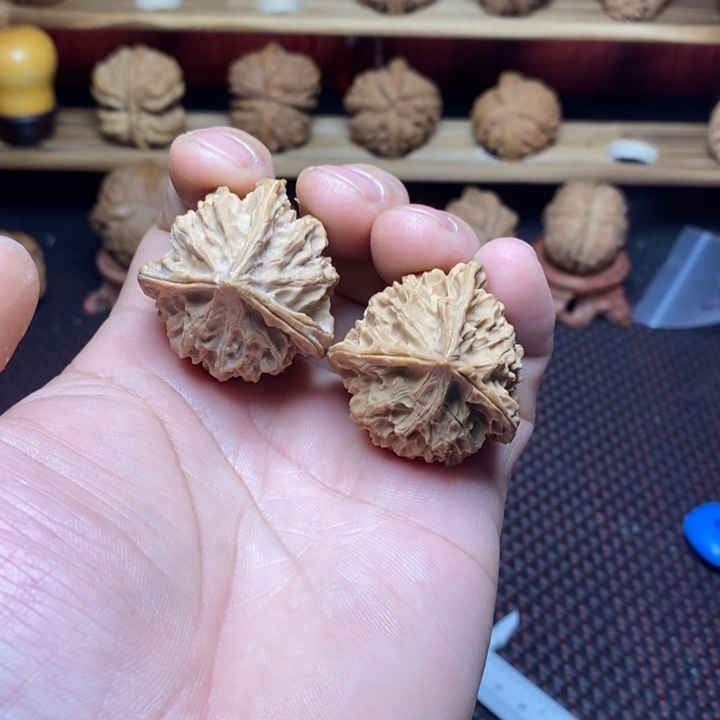 ****安文玩核桃把件文玩