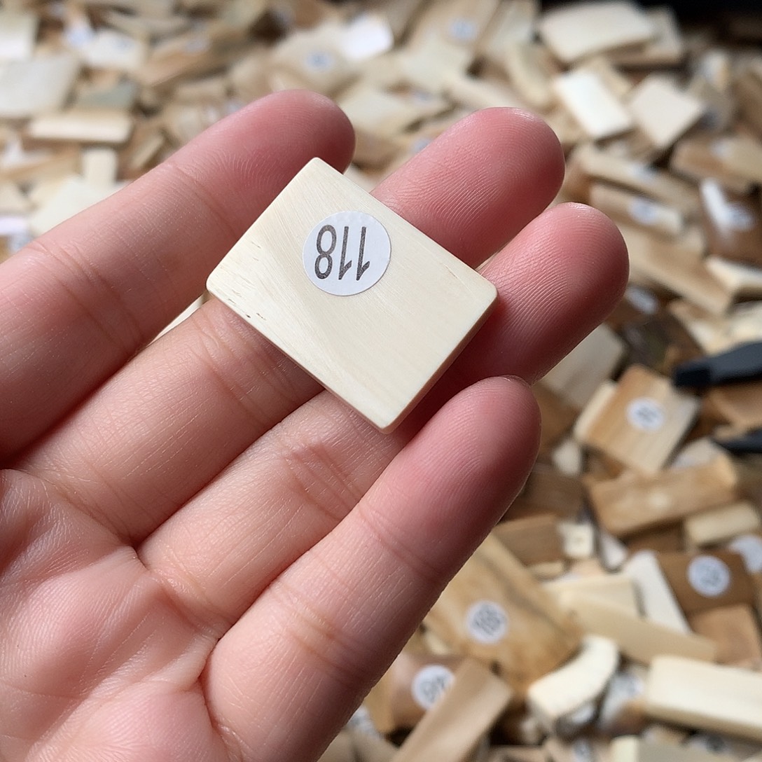 泥塑不打孔联系客服