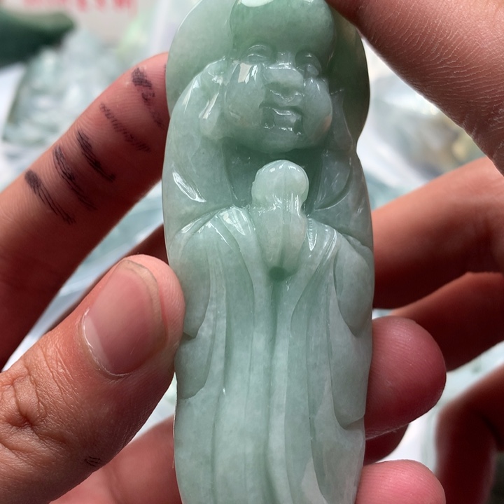 翡翠未镶嵌颈饰保真天然a货翡翠