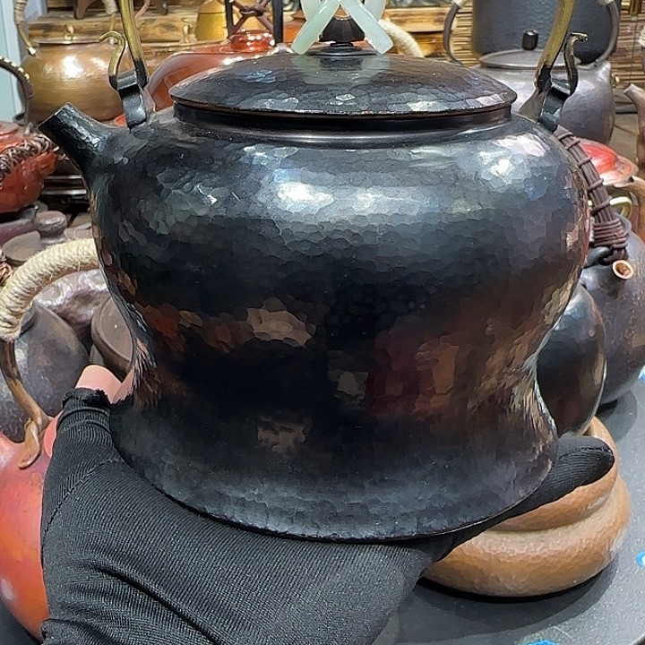 R***汁紫铜手工制作约1.1升容量提梁壶