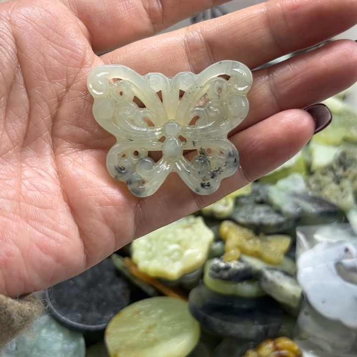 蛇纹石玉未镶嵌手链