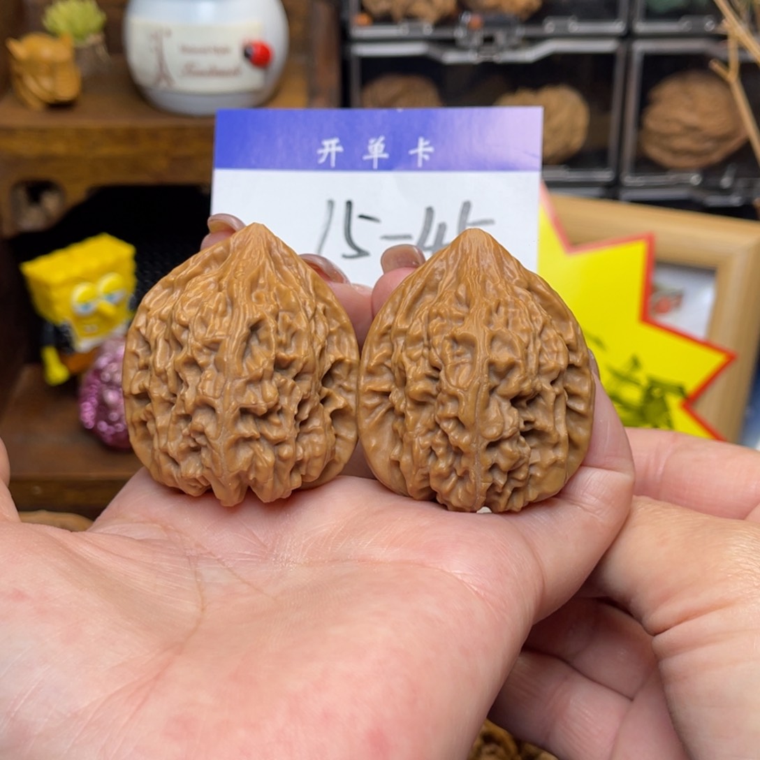 桃核把件鸡心40李。