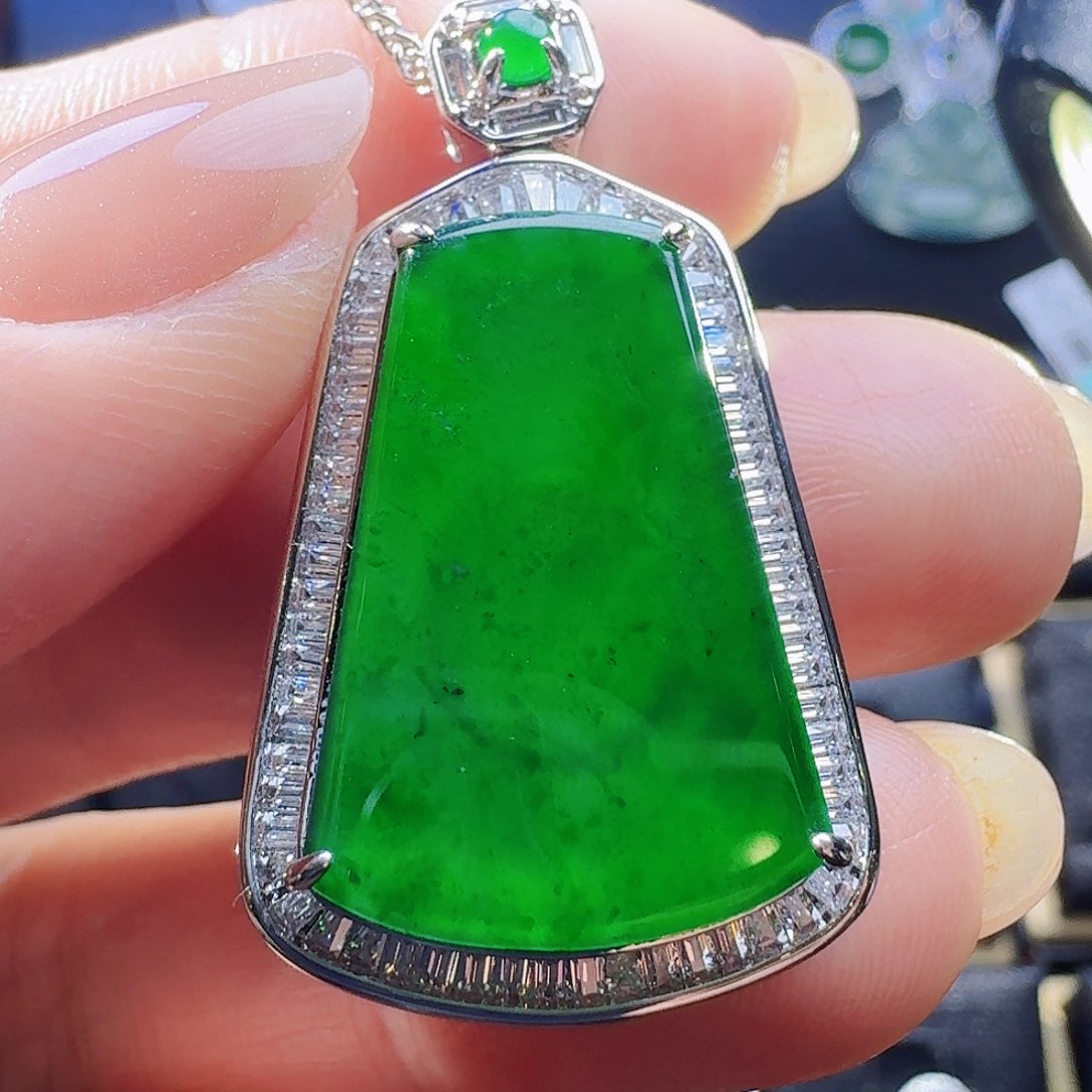 翡翠手镯未镶嵌天然翡A货