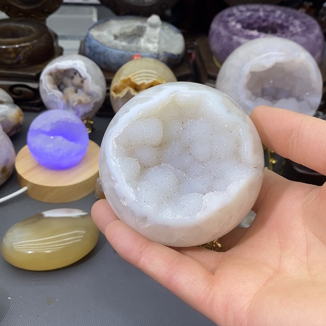 摆件紫晶未镶嵌精抛龙蛋