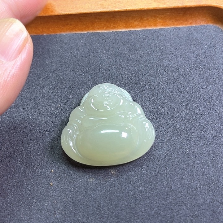 和田玉（碧玉）颈饰未镶嵌