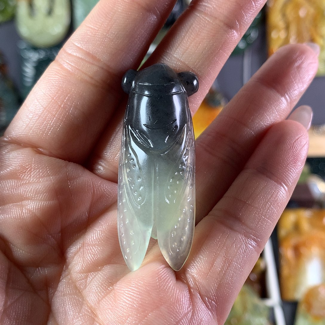 岫玉未镶嵌吊坠(赠链)