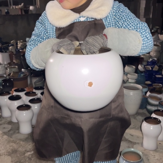 红陶口22高23瑕疵