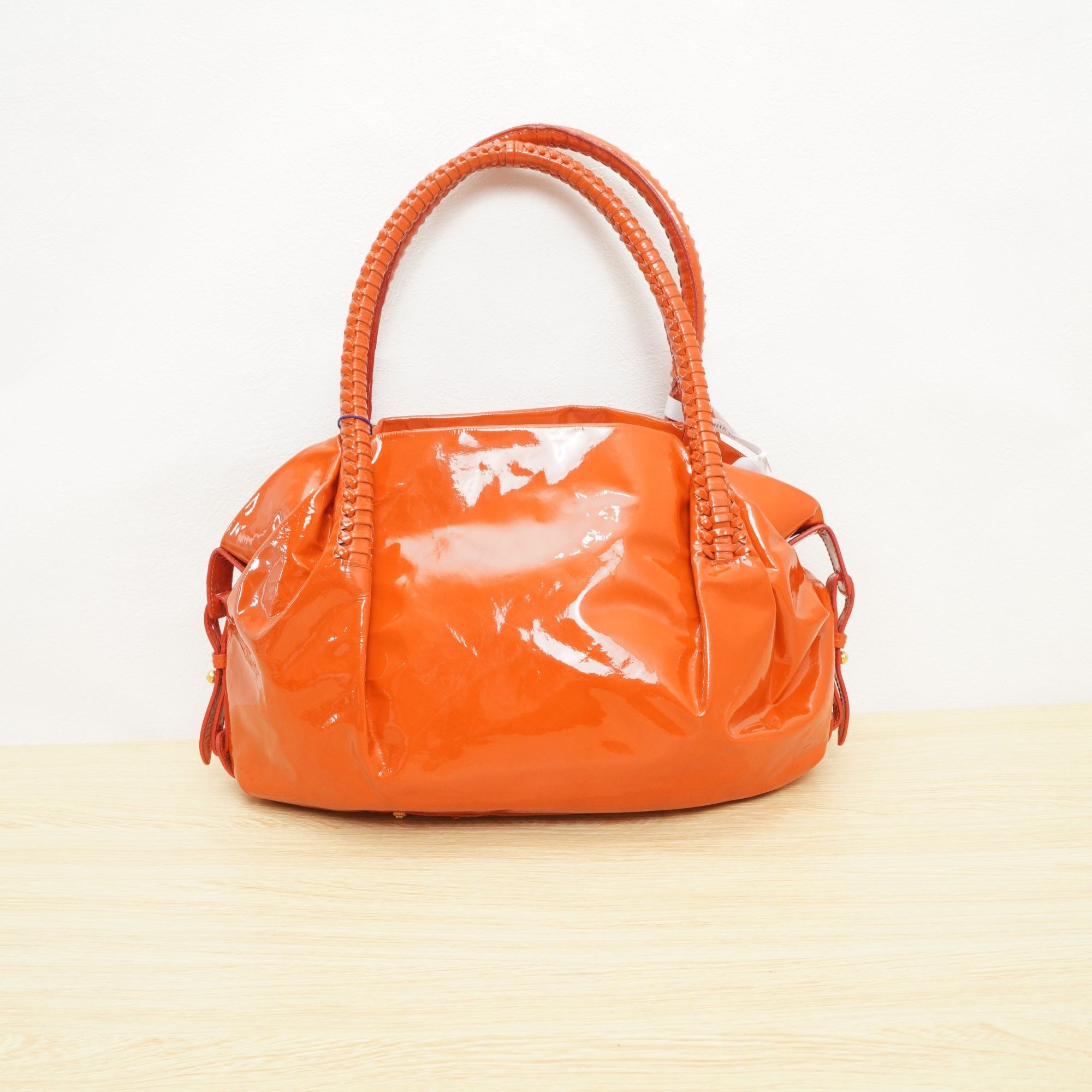 95新 FERRAGAMO/菲拉格慕 菲拉格慕漆皮托特橘色/DS005365