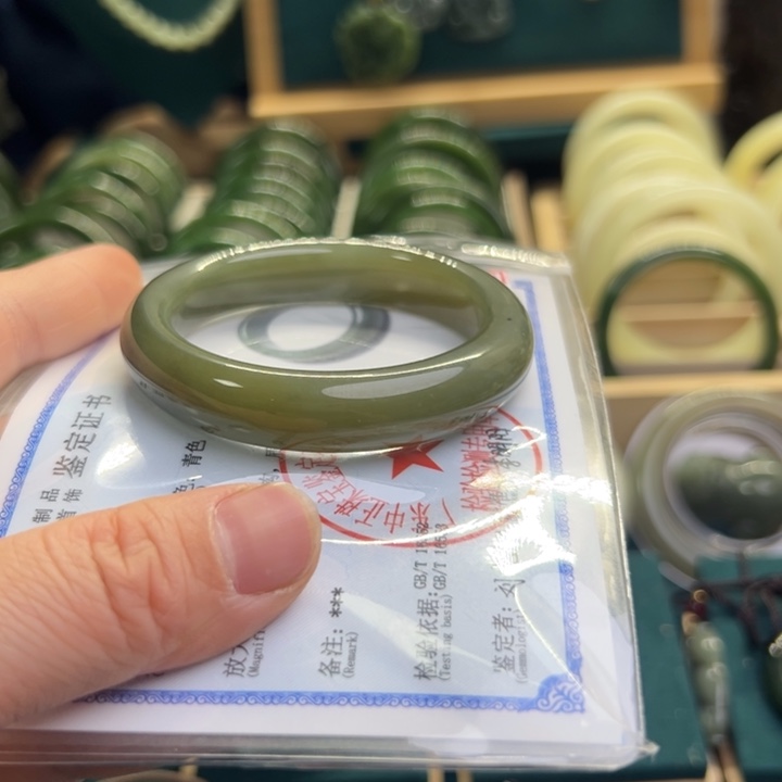 和田玉手镯未镶嵌52圈围905