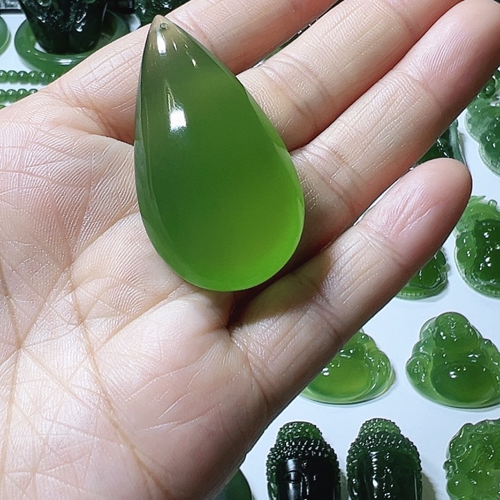 @***瑞蛇纹石玉合金颈饰