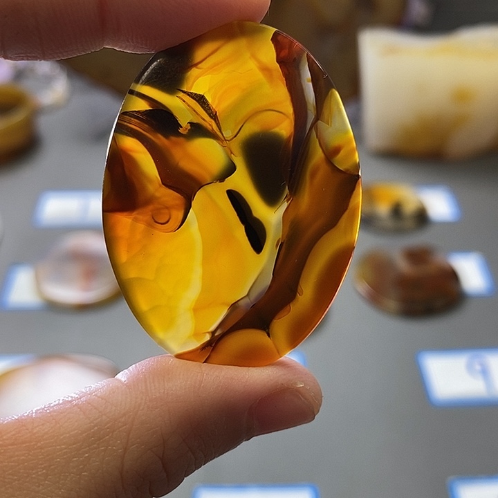 玛瑙/玉髓未镶嵌珠宝半成品171