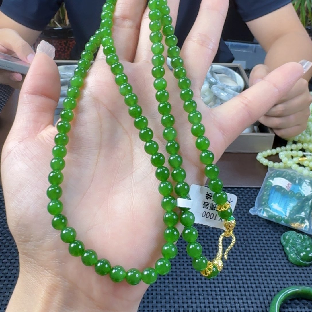 和田玉（碧玉）未镶嵌颈饰卡6