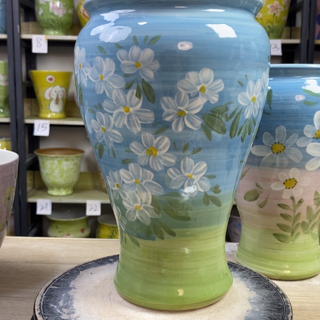 琴***o景德镇手工手绘陶瓷花盆