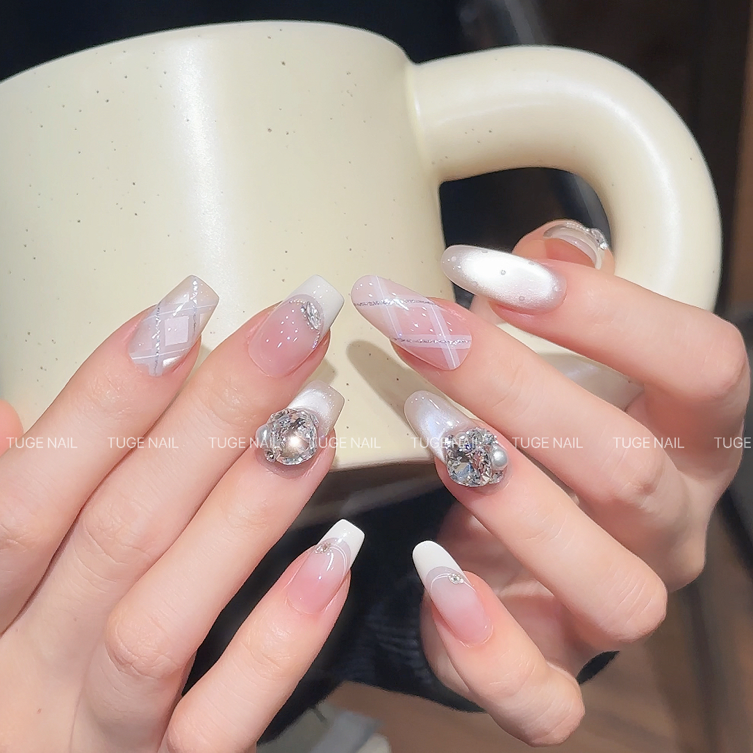  TugeNail "可可小姐”【施家高定】显白裸色法式钻球猫眼穿戴甲TG28