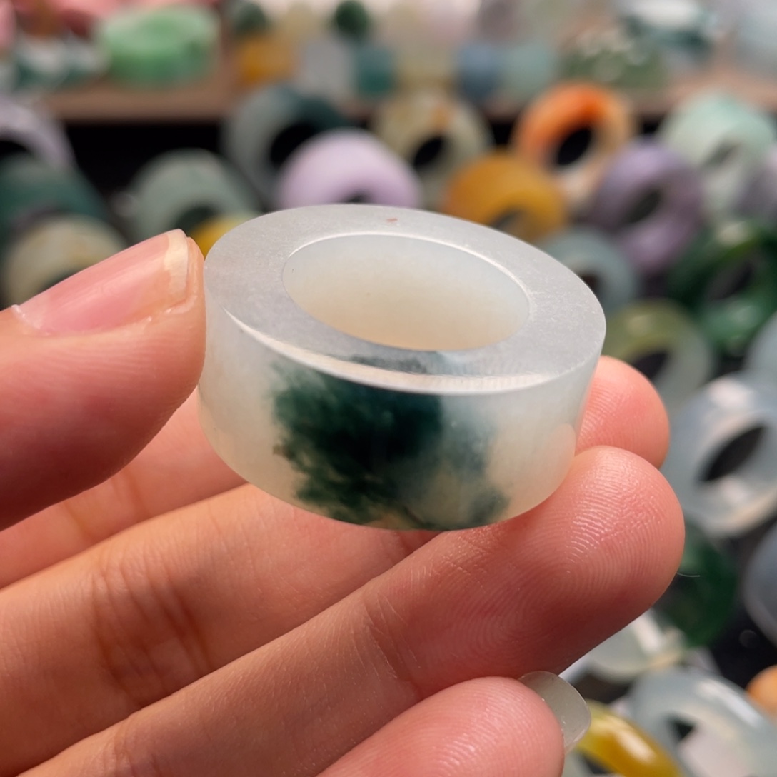 ***定制翡翠未镶嵌  绿眼睛