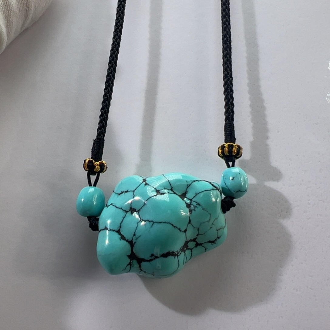 绿松石未镶嵌挂件