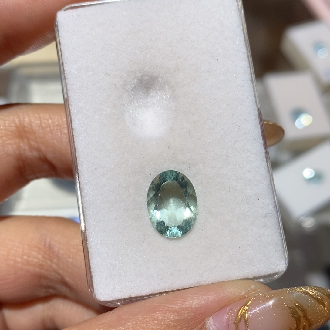 海蓝宝石裸石未镶嵌