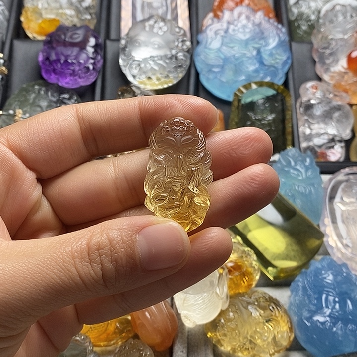 珂***爷水晶颈饰未镶嵌水晶吊坠