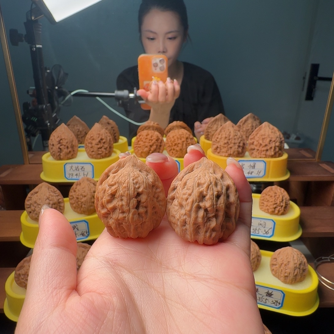 文玩核桃吊坠33赤龙鸡心