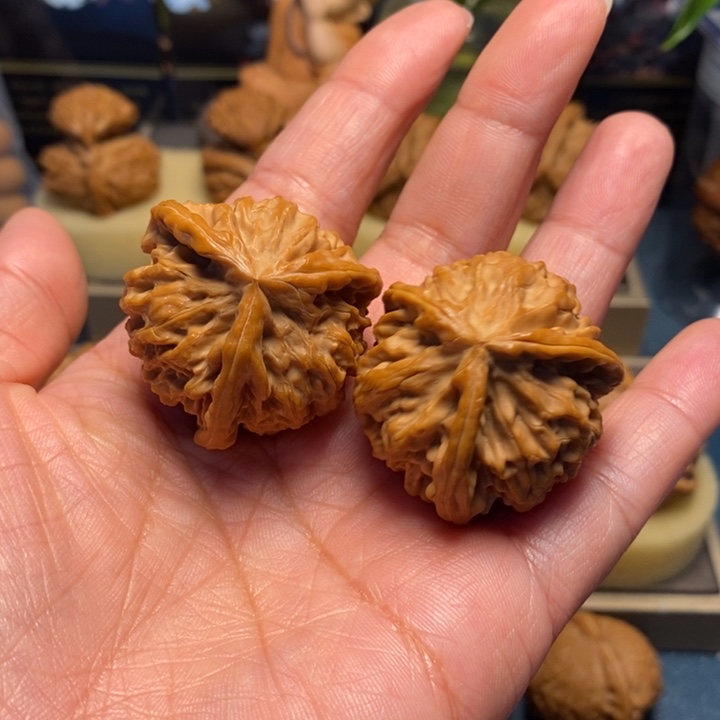 【闪购商品】把件文玩核桃秦闷三棱