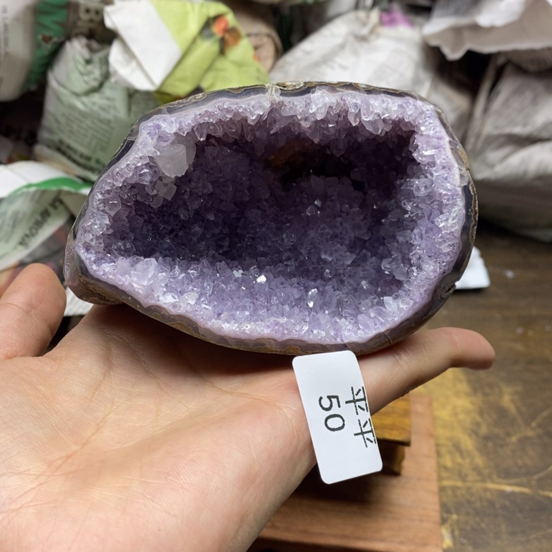 紫晶乌拉圭未镶嵌