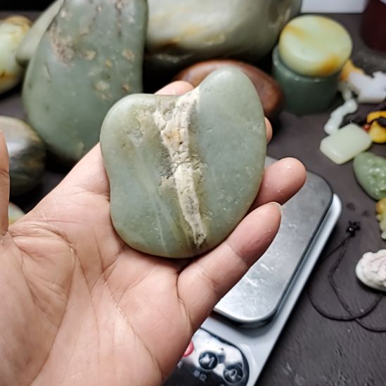 和田玉（糖玉）未镶嵌挂件