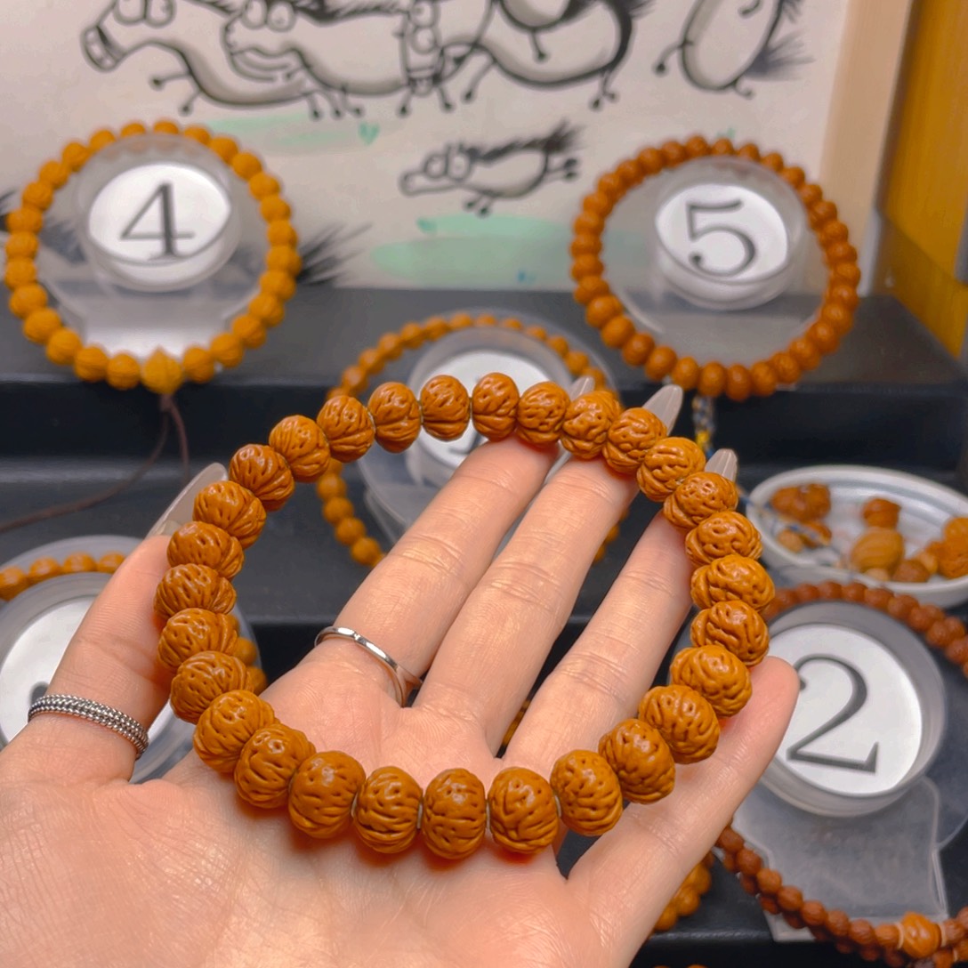 ****∗文玩核桃吊坠1.3333333333