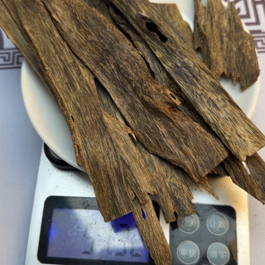 沉香摆件海南老料白棋皮油51克