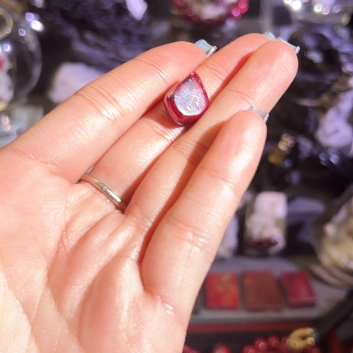 舒***淮天然辰砂贵州天然万山原石