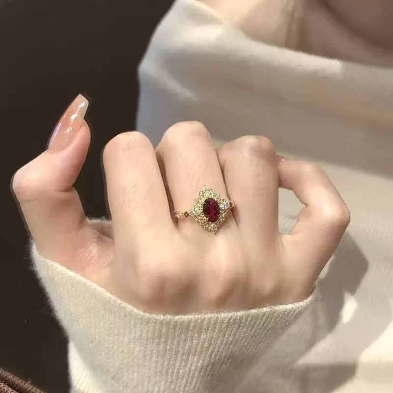 YHKINGS1534设计师款红蔷薇宝玉石戒指简约多样性发其一不带礼盒