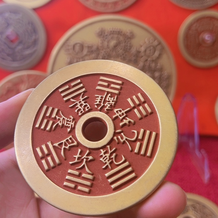 精品高货花钱护您万周全（现代工艺品